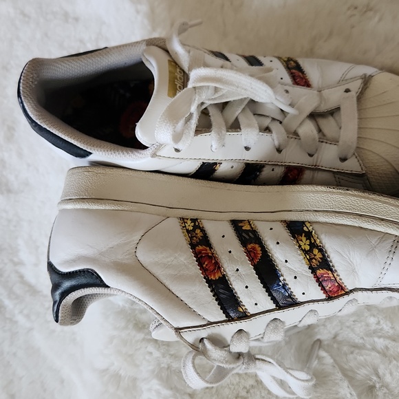 50% Off Adidas Superstart Women's Sneakers Size 6.5 - Picture 8 of 8